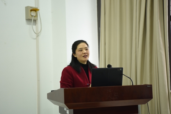 刘婕老师介绍公司党委工作安排
