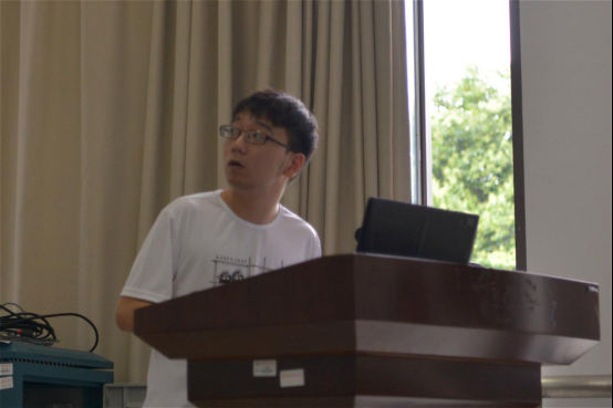 太阳集团tcy8722举办第十九期光华研究生学术论坛1132 太阳集团tcy8722举办第十九期光华研究生学术论坛1132